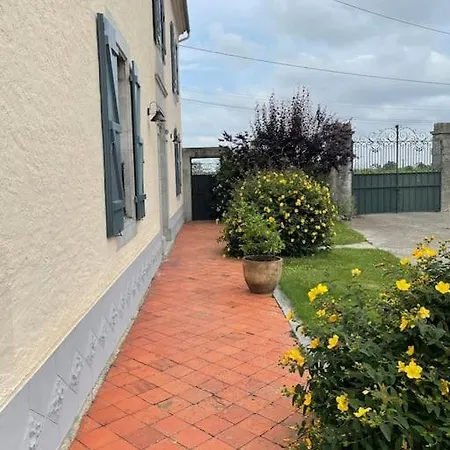 Maison Miqueu 6ch-3sdb 4/15 Pers-pau-lourdes *