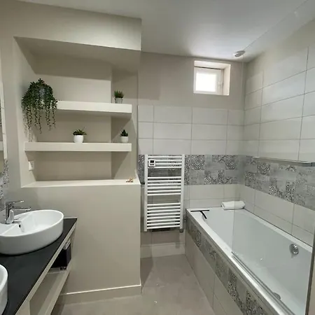 Nyaraló Maison Miqueu *