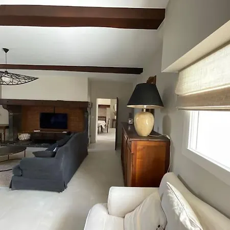 Maison Miqueu Holiday home *